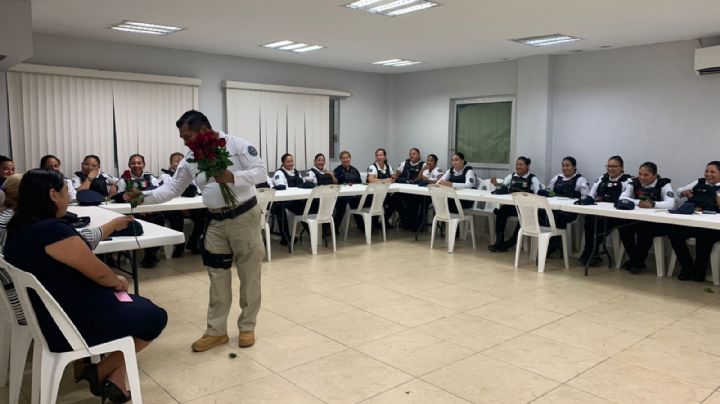 En Poza Rica reconocen la labor de las mujeres policías