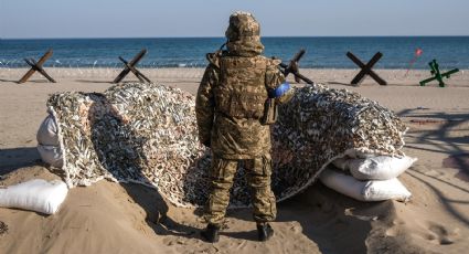 Ucrania 'resiste' contra Rusia: hunde otro barco ruso en el Mar Negro