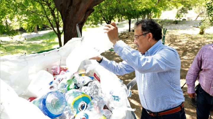 Día Internacional del Reciclaje: instalan contenedores ecológicos en Escobedo