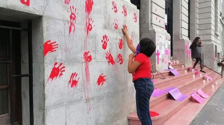 Podrían interponer denuncias penales contra responsable de daños a presidencia