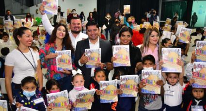 Interactúa Alcaldesa con niños invitados por el Ayuntamiento al Museo del Trompo