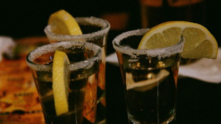 Alcoholímetro en México: ¿a cuántos caballitos de tequila equivale el grado permitido?
