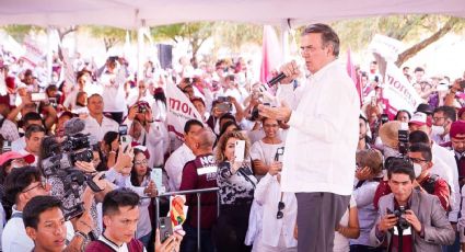 Ebrard en Aguascalientes: le recuerdan la Línea 12 durante su llegada