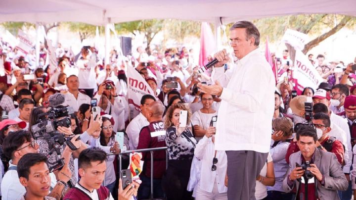 Ebrard en Aguascalientes: le recuerdan la Línea 12 durante su llegada