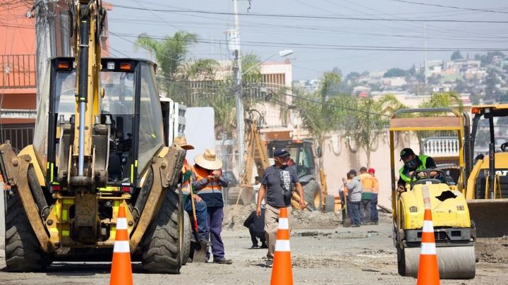 Ayuntamiento de Tijuana realiza obras de bacheo en la Delegación La Presa A.L.R.