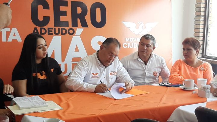 Elecciones Durango 2022: Gustavo Acosta firma compromisos ciudadanos en presencia de notaria pública