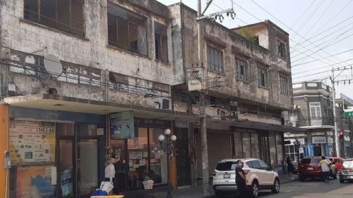 Establecimientos de la zona centro de Tampico se rehúsan a remodelar fachadas o marquesinas