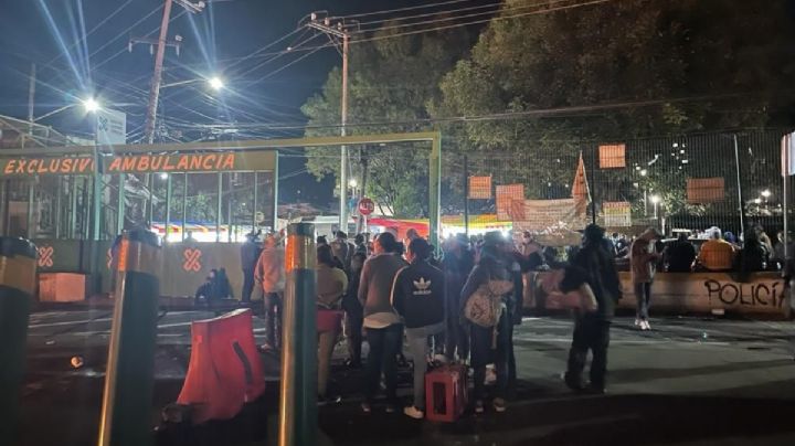 Bloqueo en la México-Cuernavaca: pobladores cierran vía tras intentar linchar a 2 personas