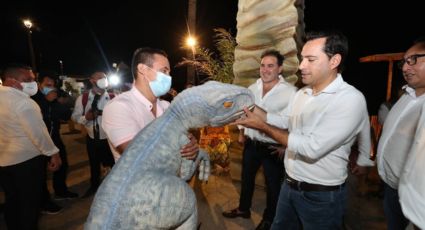 (FOTOS) ¡Regresan de la extinción! Gobernador da bienvenida a dinosaurios en Yucatán