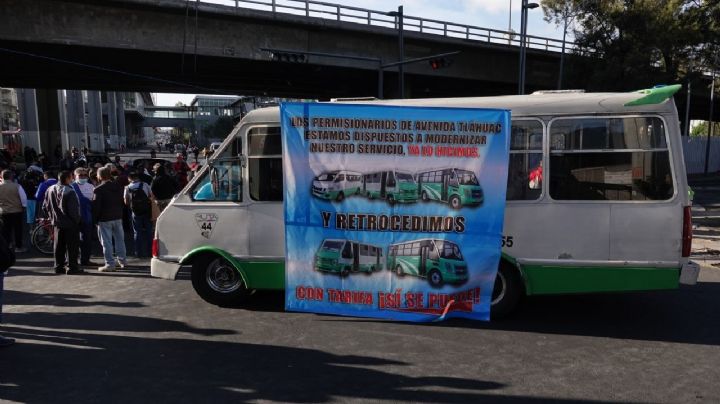 Transportistas 'batean' alza de 1 peso a la tarifa; exigen al menos 2 pesos más