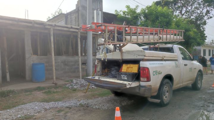 Tras dos días sin luz habitantes de Altamira retuvieron a trabajadores de CFE