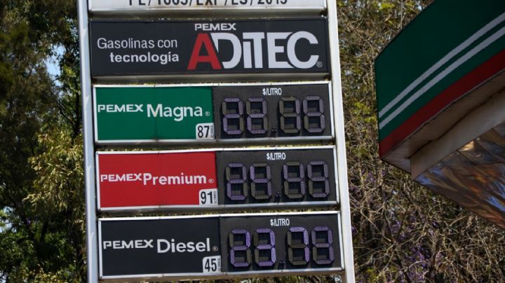 Gobierno prevé 'ayudadita' en gasolina todo el año: precio no subirá, dice AMLO