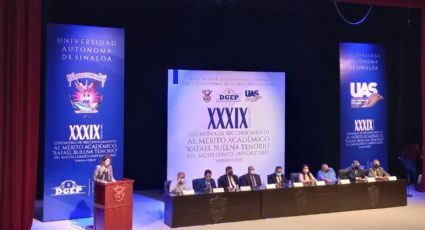 Premia la UAS a los alumnos más sobresalientes del Bachillerato 