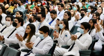 129 médicos concluyen internado en el Hospital General de Culiacán