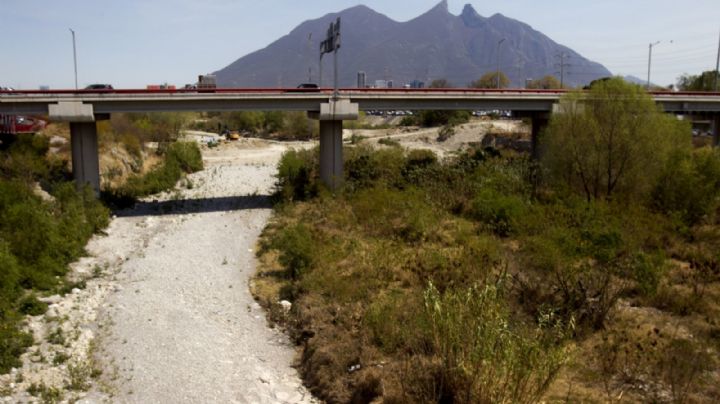 Sequía en Monterrey: Lluvia da "respiro" a los regios y les deja un poco de agua