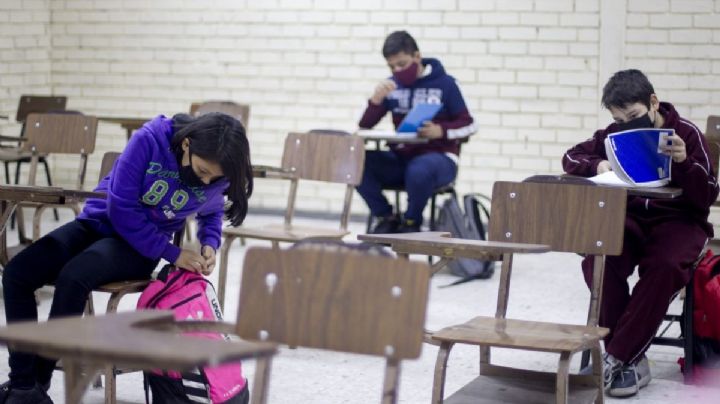 Escasez de agua en Nuevo León ‘pega’ a la educación: Recortan horarios de clases