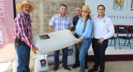 Agricultores y ganaderos de Badiraguato reciben apoyo del gobierno municipal