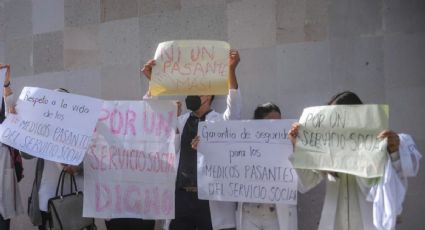 Médicos convocan a marcha en CDMX por servicio social y asesinato de doctor