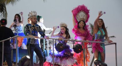 Carnaval de Veracruz 2022: Turistas disfrutan del cuarto desfile de Carnaval