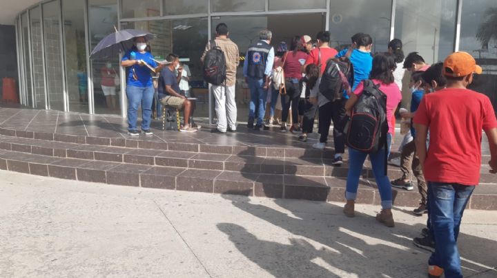 Largas filas y retrasos general disturbios en la jornada de vacunación para niños en la Zona Sur de Tamaulipas