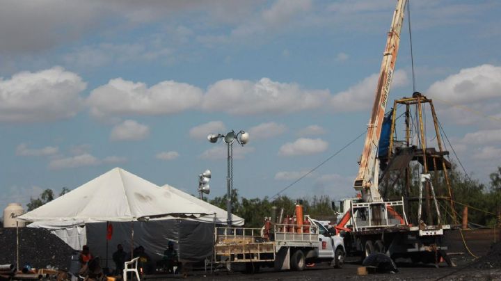 Se presenta entrada súbita de agua ante el rescate de mineros