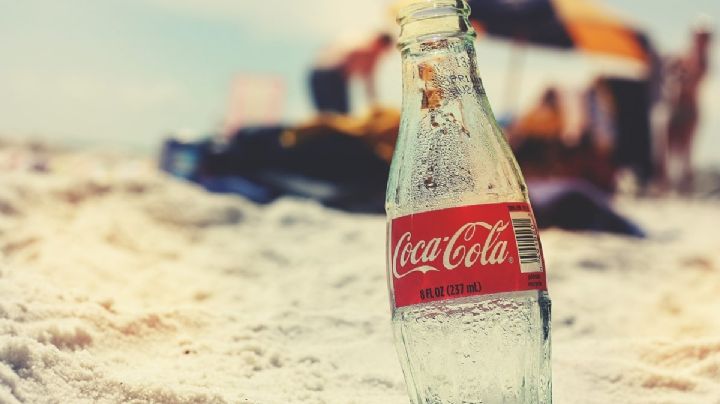 Coca-Cola: La curiosa historia de la botella verde de más de 100 años