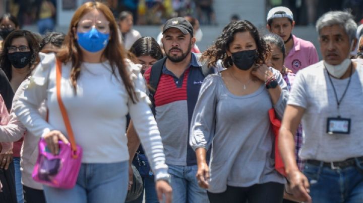 Quinta ola COVID sigue 'de salida': a la baja casos y hospitalizaciones, informa Salud