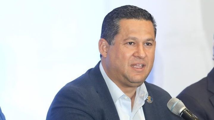 Javier Mendoza promete a gobernador seguir como Alcalde de Celaya