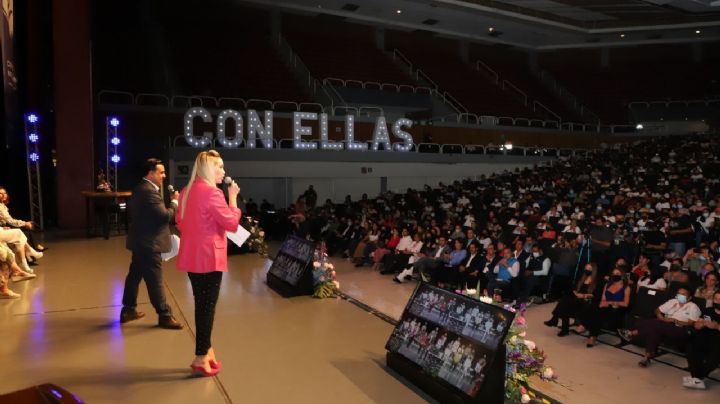 Relanzan programa municipal "Con Ellas", participa y aprende de una medallista olimpica