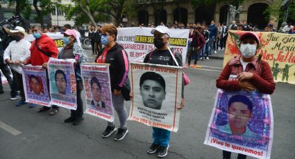 Caso Ayotzinapa: '¿Dónde los dejó?', reprocha mamá de normalista a Murillo Karam en la audiencia