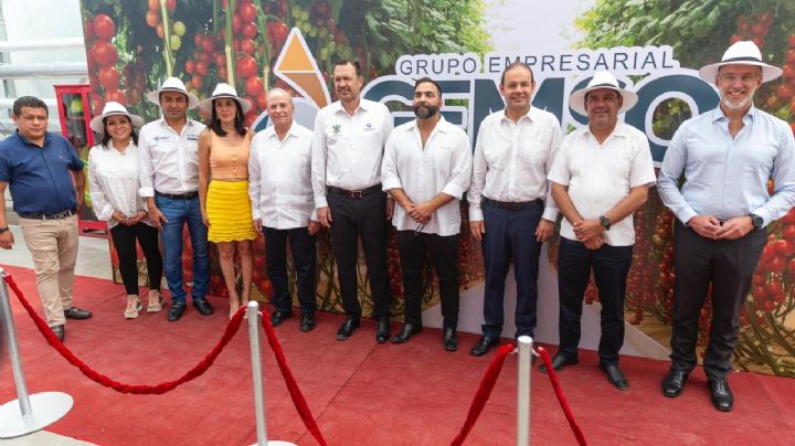 Inaugura invernaderos de la empresa GEMSO en Pedro Escobedo