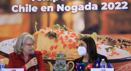 Secretaría de Turismo de Puebla promueve temporada de chiles en nogada en CDMX