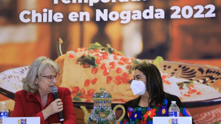 Secretaría de Turismo de Puebla promueve temporada de chiles en nogada en CDMX