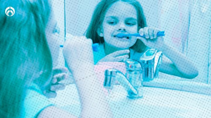 ¿Por qué no debes tomar agua después de lavarte los dientes?