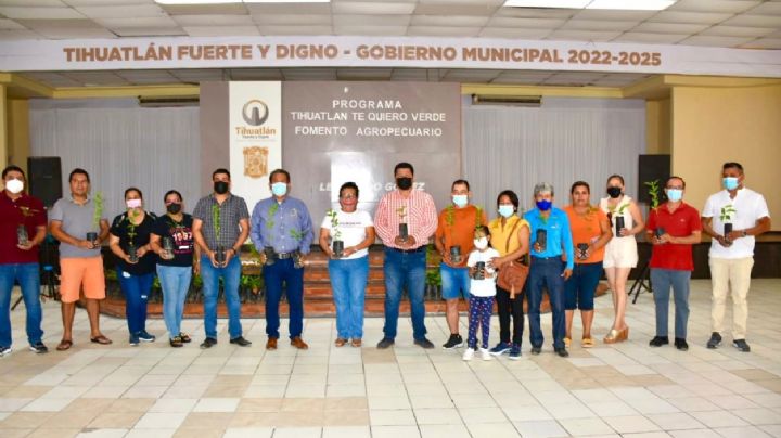 SEDARPA y SEDEMA entrega 2,500 plantas para reforestar Tihuatlán