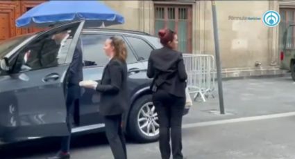 (VIDEO) Tacos 'salvan' al Servicio Secreto: Captan a agentes comiéndolos afuera de Palacio Nacional