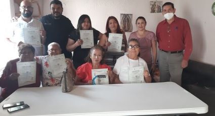 Capacita Gobierno Municipal a 15 mujeres para aumentar sus ingresos