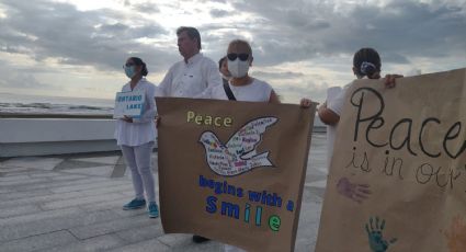 Movimiento por la Paz: Docentes del colegio Keystone Riviera Veracruzana marchan contra la violencia