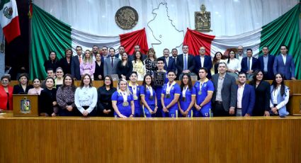 Reconocen a la UANL por su desempeño en la Universiada Nacional