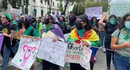 Marchas hoy por el 28S: Entre vallas y policías, cientos de mujeres exigen aborto legal