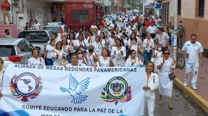 Día Internacional de la Paz: Marchan voluntarias por la armonía y buenos valores en la sociedad