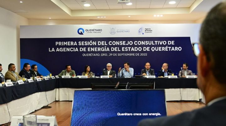 Llevarán energía eléctrica a 3 mil 700 familias en Querétaro