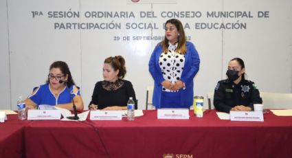 Nombran a Quiñonez Lara presidenta del consejo municipal de participación social en la educación