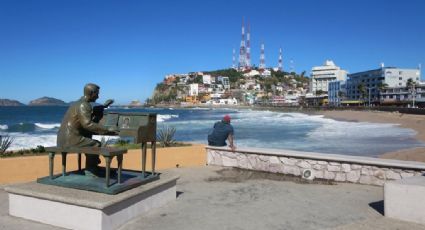 Olas Altas, la postal perfecta de Mazatlán custodiada por Pedro Infante