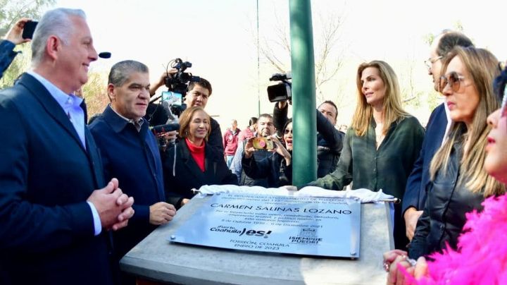 Inauguran plaza en honor a la 'primera' actriz Carmen Salinas; lagunera de corazón