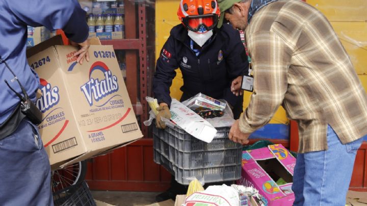 Ciudadanos y "lomitos" celebran la confiscación de casi 2 mil kilos de pirotecnia