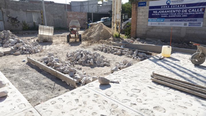 Obras públicas en Querétaro avanzan; supervisan rehabilitación vial