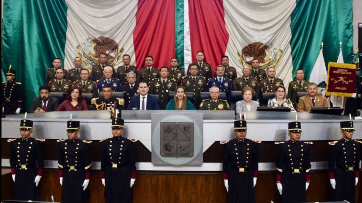 Develan letras doradas del Bicentenario Heroico Colegio Militar