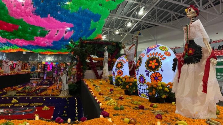 (FOTOS) Día de muertos: Conoce el altar más grande del mundo que busca un Récord Guinness