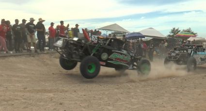 (VIDEO) Baja 1000: !Y arrancan! 338 vehículos todo terreno buscan la corona desde La Paz a Ensenada